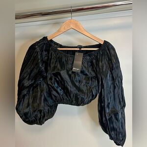 NWT Nasty Gal Poof Sleeve Crop size small